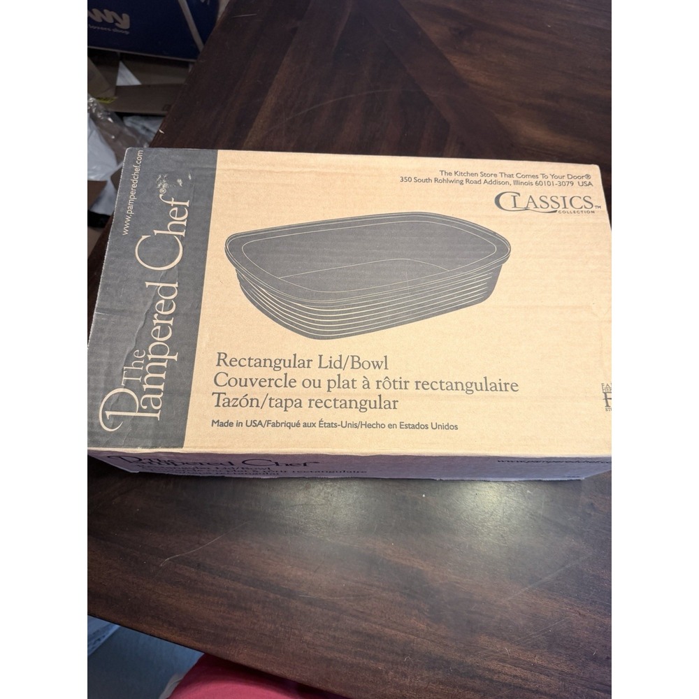Pampered Chef stoneware Rectangular Lid/Bowl 1435 NIB